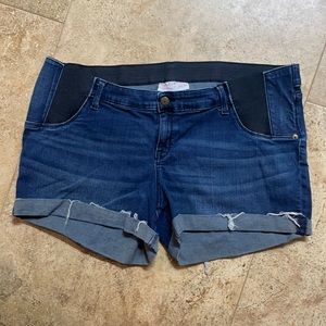 Maternity shorts size 16